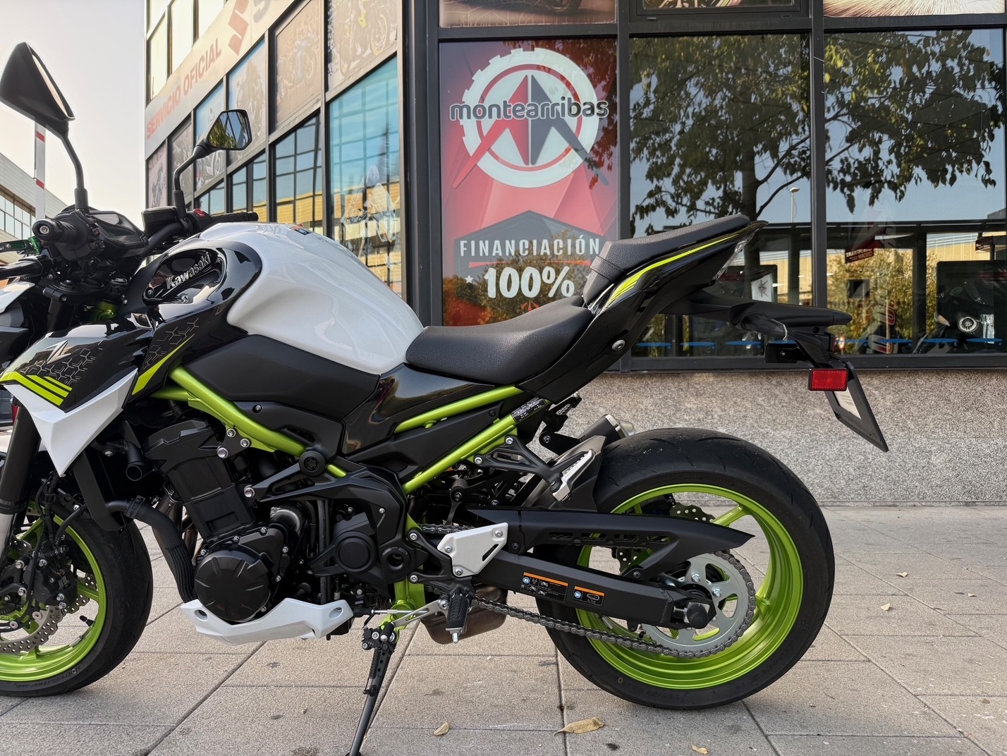 KAWASAKI Z 900 AÑO 2022 CON 2.328 KM.