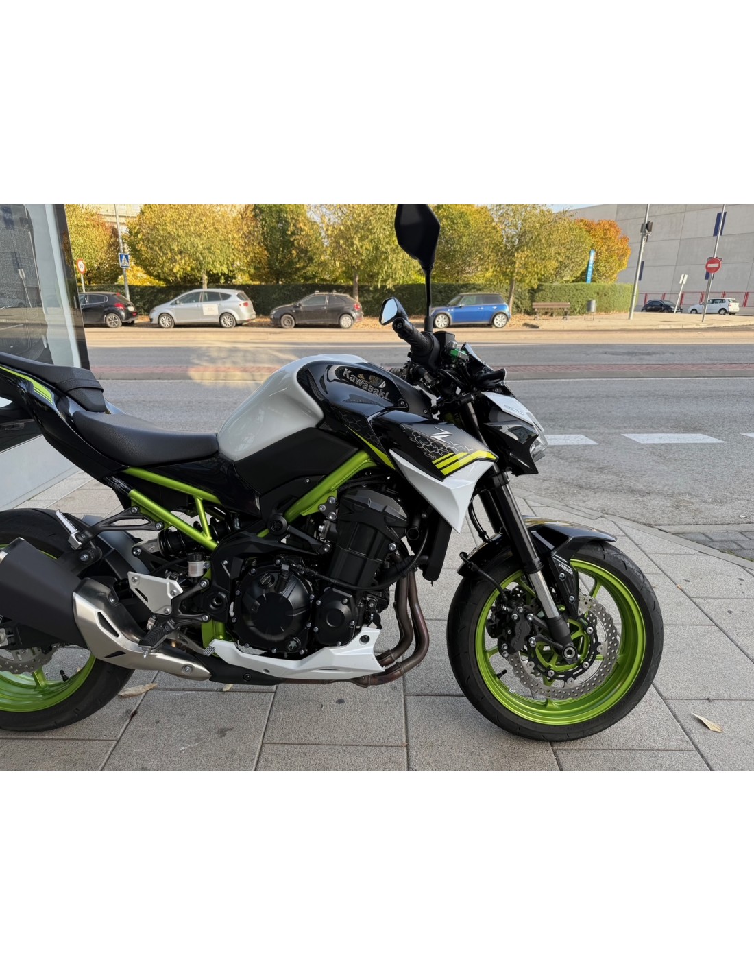 KAWASAKI Z 900 AÑO 2022 CON 2.328 KM.