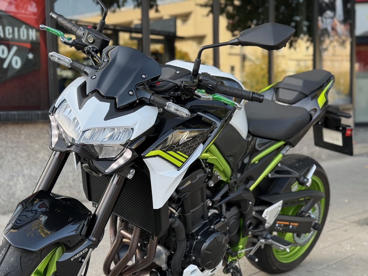 KAWASAKI Z 900 AÑO 2022 CON 2.328 KM.