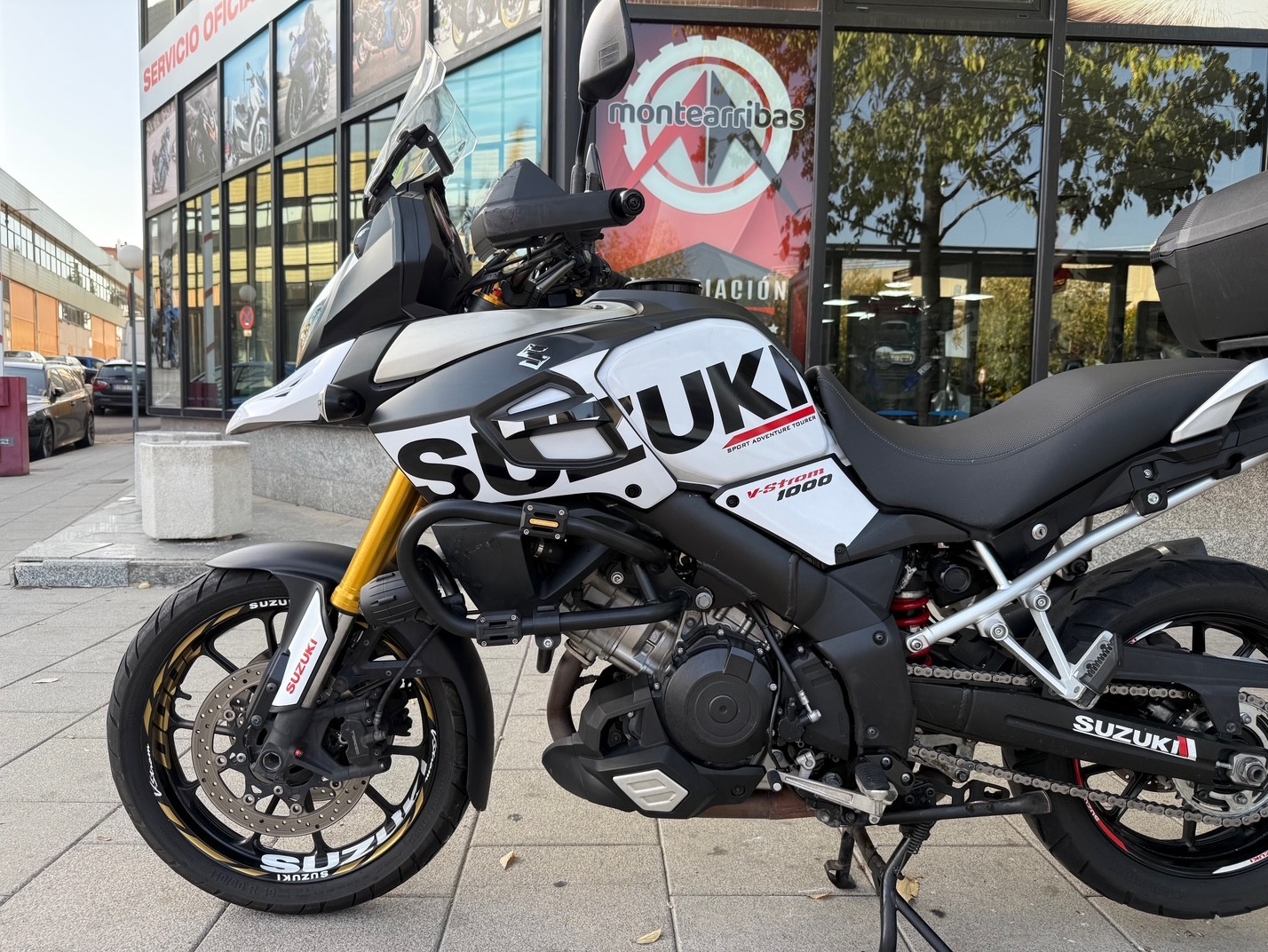 SUZUKI V-STROM 1000 AÑO 2016 CON...