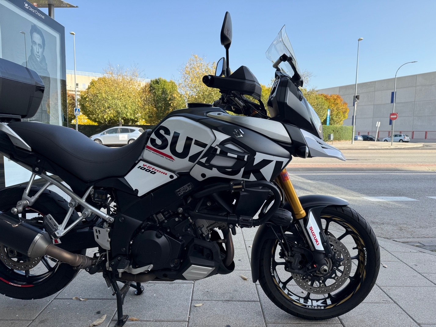 SUZUKI V-STROM 1000 AÑO 2016 CON...