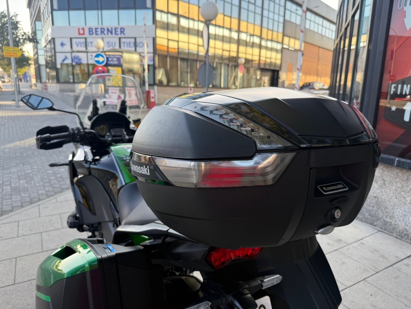 KAWASAKI VERSYS 1000 SE  AÑO 2021 CON...