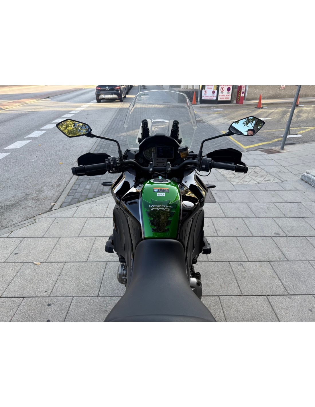 KAWASAKI VERSYS 1000 SE  AÑO 2021 CON 27.894 KM.