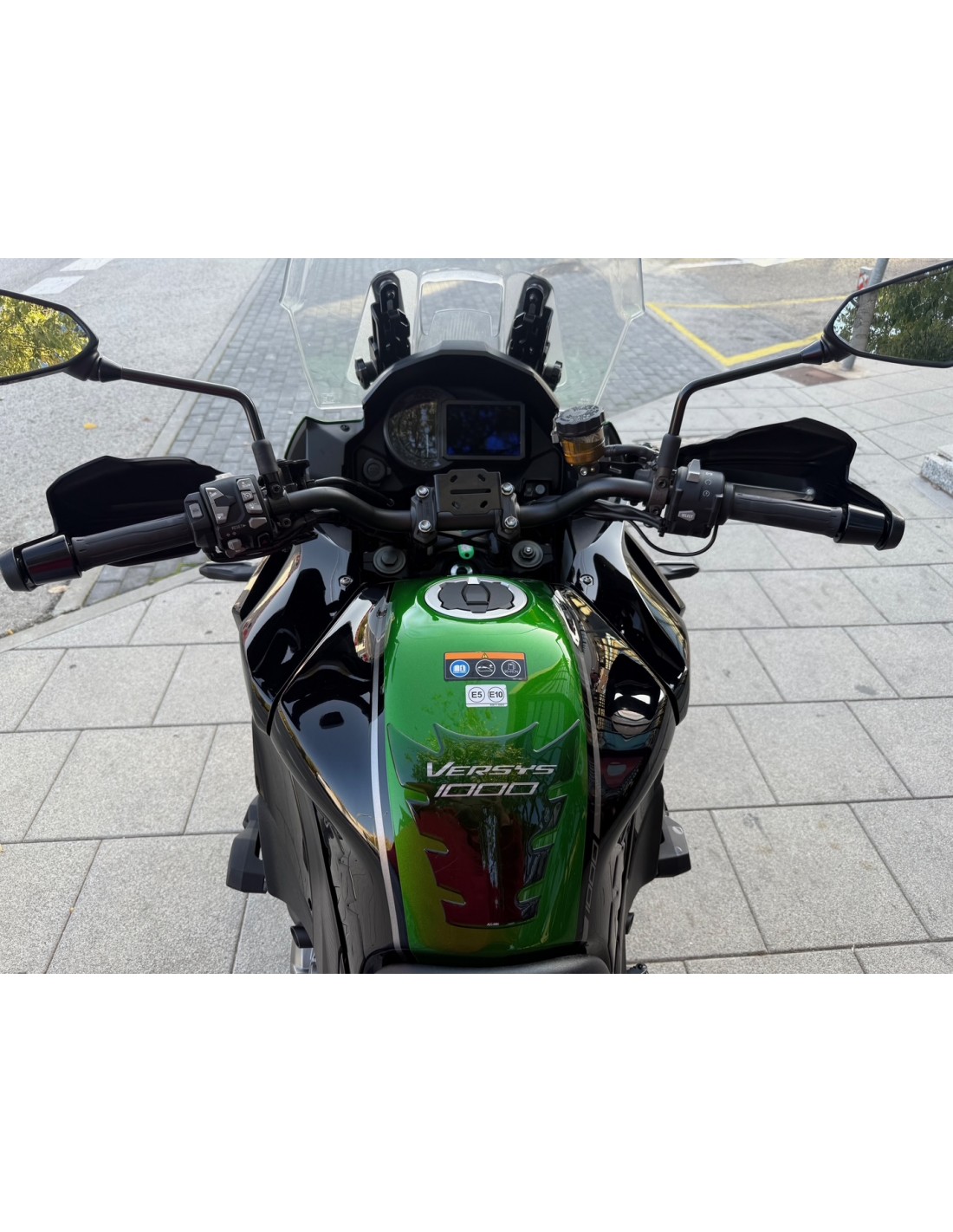 KAWASAKI VERSYS 1000 SE  AÑO 2021 CON 27.894 KM.