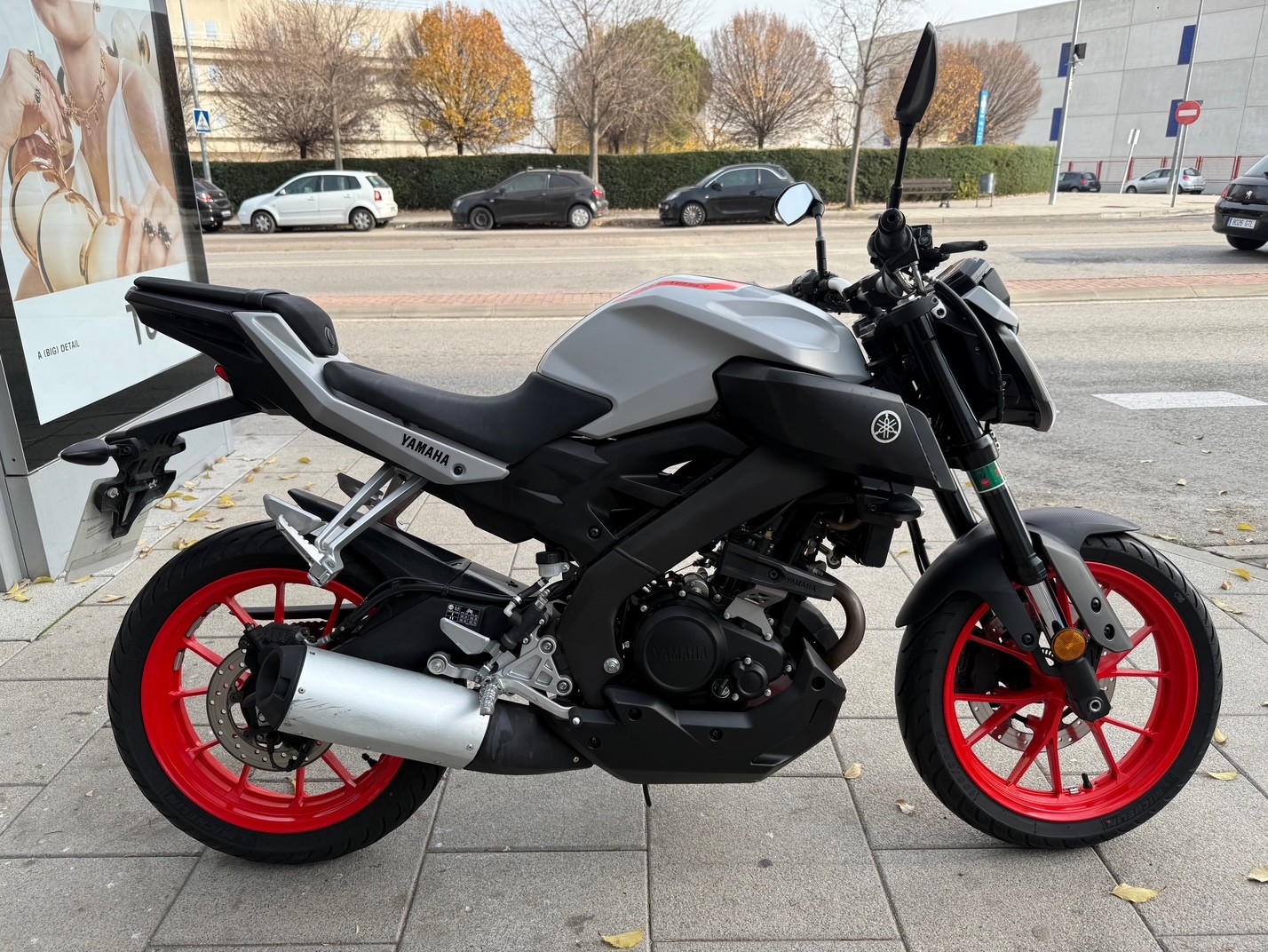 YAMAHA MT-125 AÑO 2019 CON 15.382 KM.