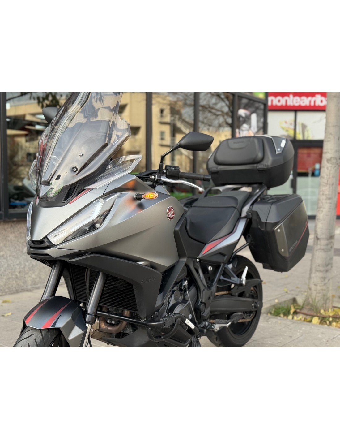 HONDA NT 1100 AÑO 2022 CON 22.918 KM.