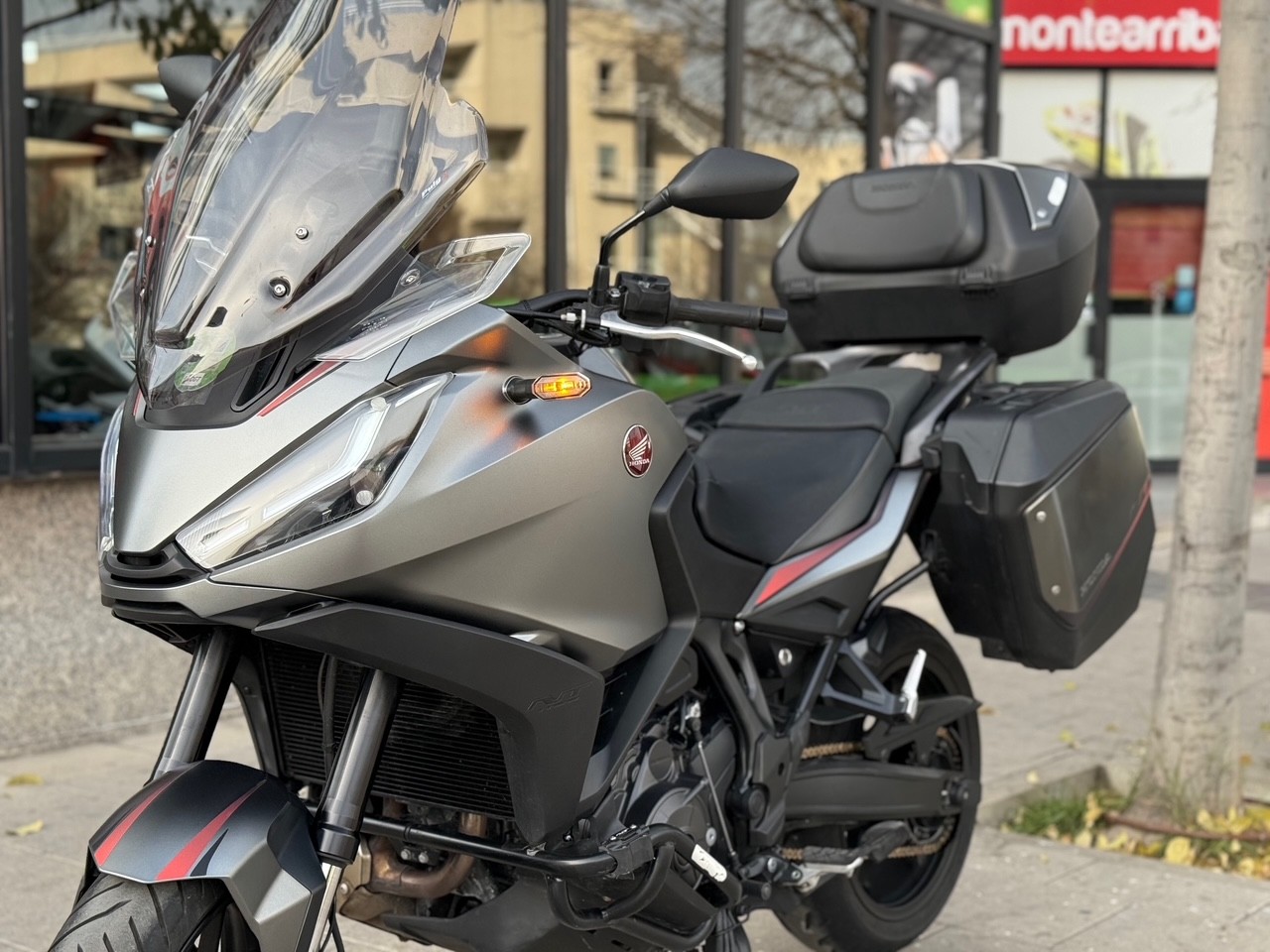 HONDA NT 1100 AÑO 2022 CON 22.918 KM.