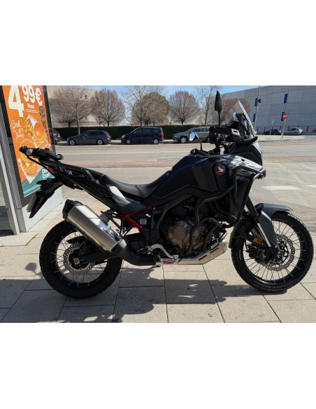 HONDA AFRICA TWIN 1100 AÑO 2024 CON 7.981 KM.