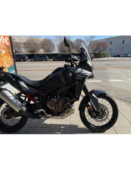 HONDA AFRICA TWIN 1100 AÑO 2024 CON 7.981 KM.