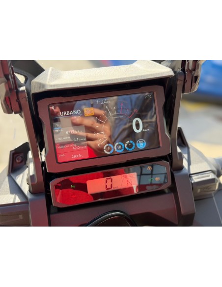 HONDA AFRICA TWIN 1100 AÑO 2024 CON 7.981 KM.