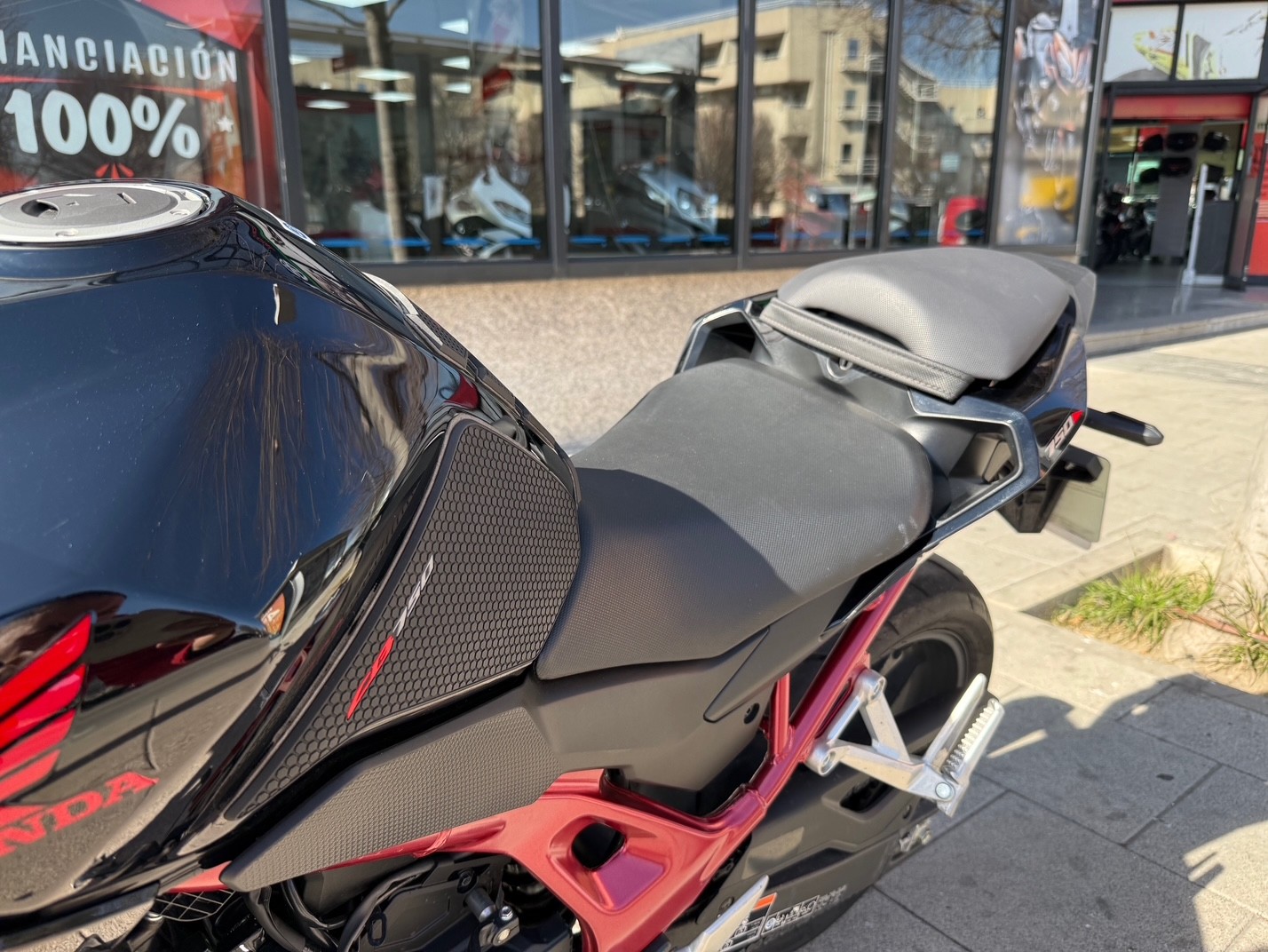 HONDA CB 750 HORNET AÑO 2023 CON...