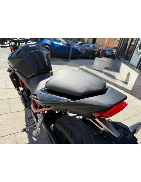 HONDA CB 750 HORNET AÑO 2023 CON 15.238 KM.