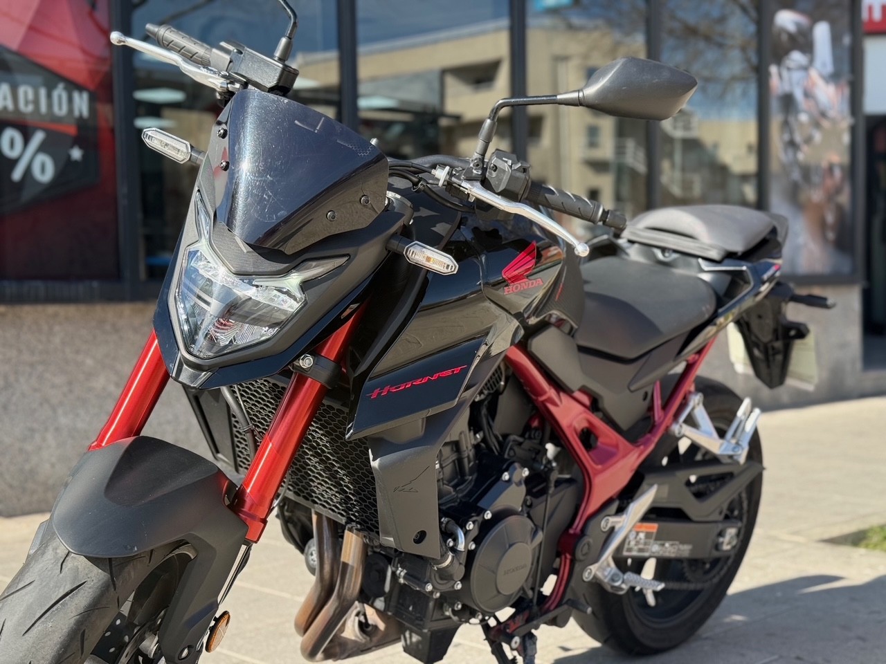 HONDA CB 750 HORNET AÑO 2023 CON...