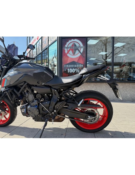 YAMAHA MT-07 AÑO 2021 CON 19.046 KM.