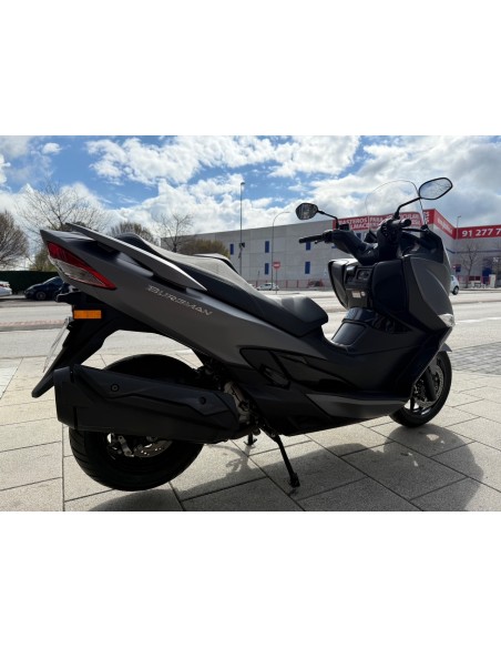 SUZUKI BURGMAN 400 AÑO 2019 CON 18.854 KM.