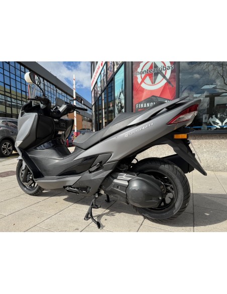 SUZUKI BURGMAN 400 AÑO 2019 CON 18.854 KM.