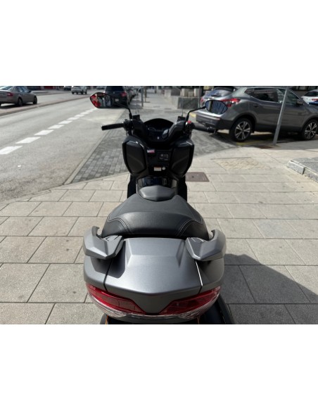 SUZUKI BURGMAN 400 AÑO 2019 CON 18.854 KM.