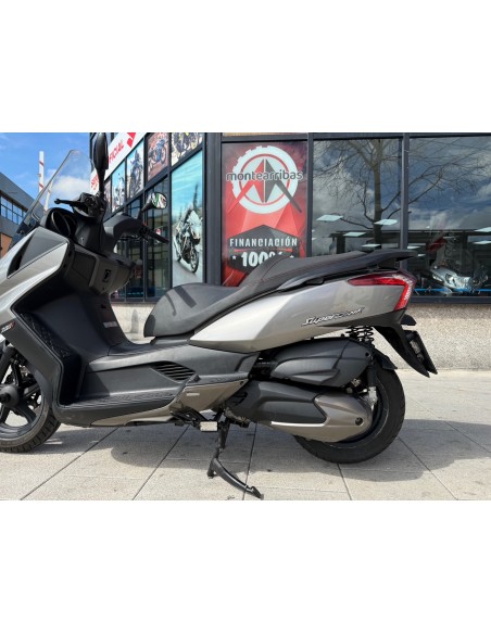 KYMCO SUPER DINK 300 ABS AÑO 2012 CON 33.513 KM.