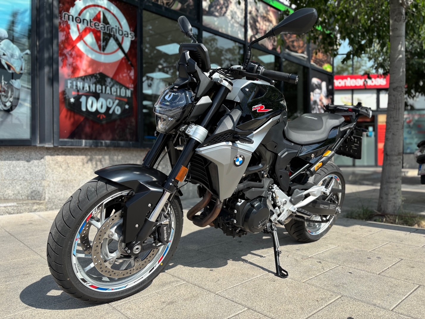 BMW F 900 R A2 AÑO 2020 CON 16.171 KM.