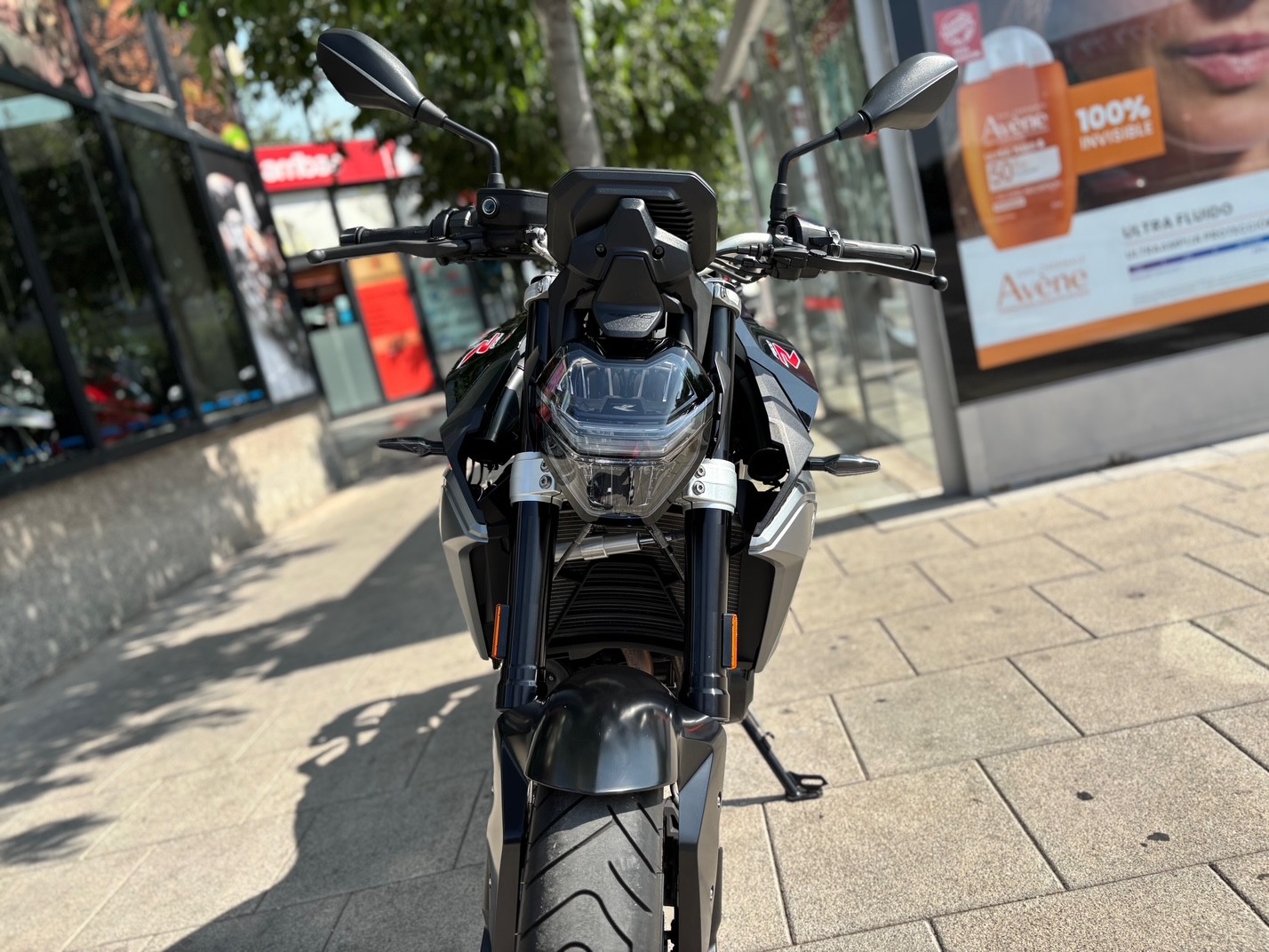 BMW F 900 R A2 AÑO 2020 CON 16.171 KM.