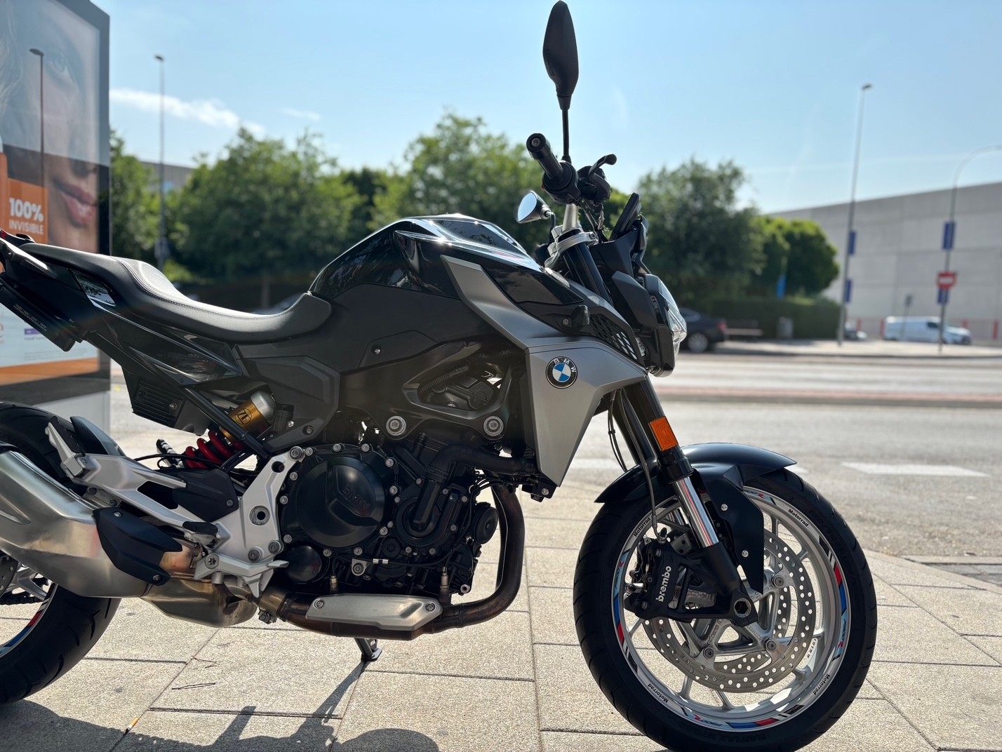 BMW F 900 R A2 AÑO 2020 CON 16.171 KM.