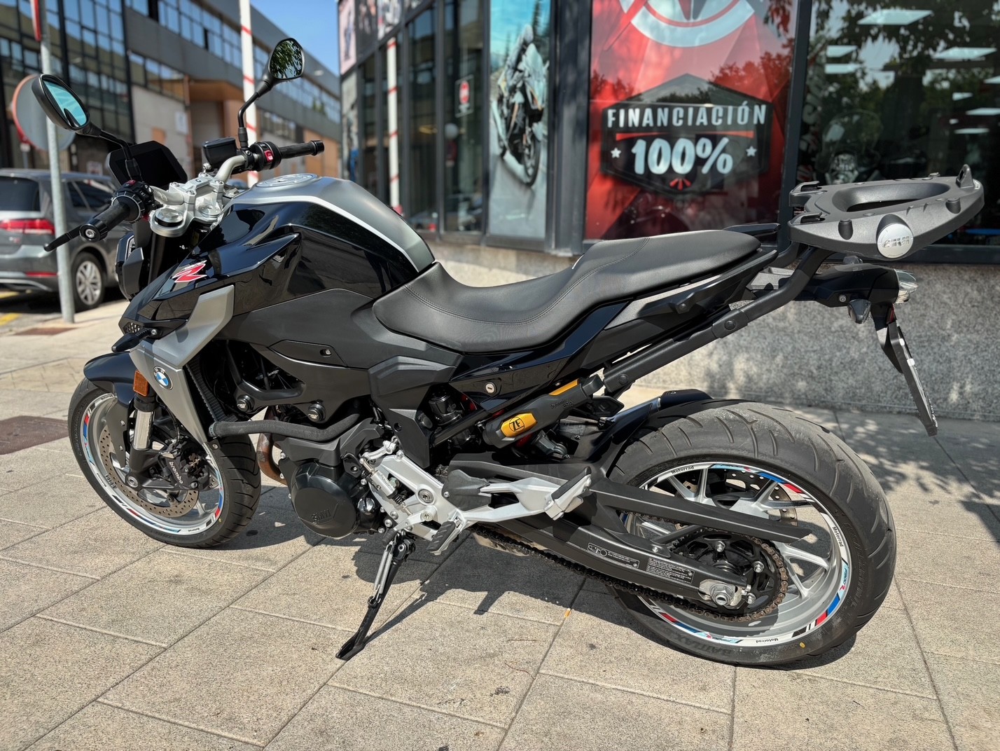 BMW F 900 R A2 AÑO 2020 CON 16.171 KM.