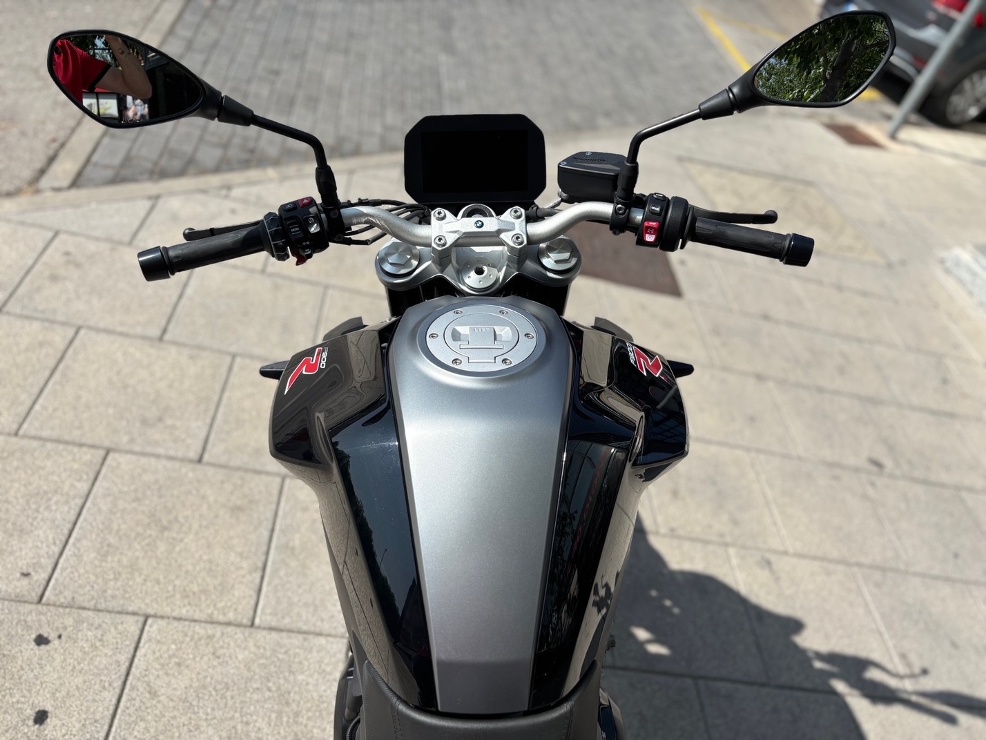 BMW F 900 R A2 AÑO 2020 CON 16.171 KM.