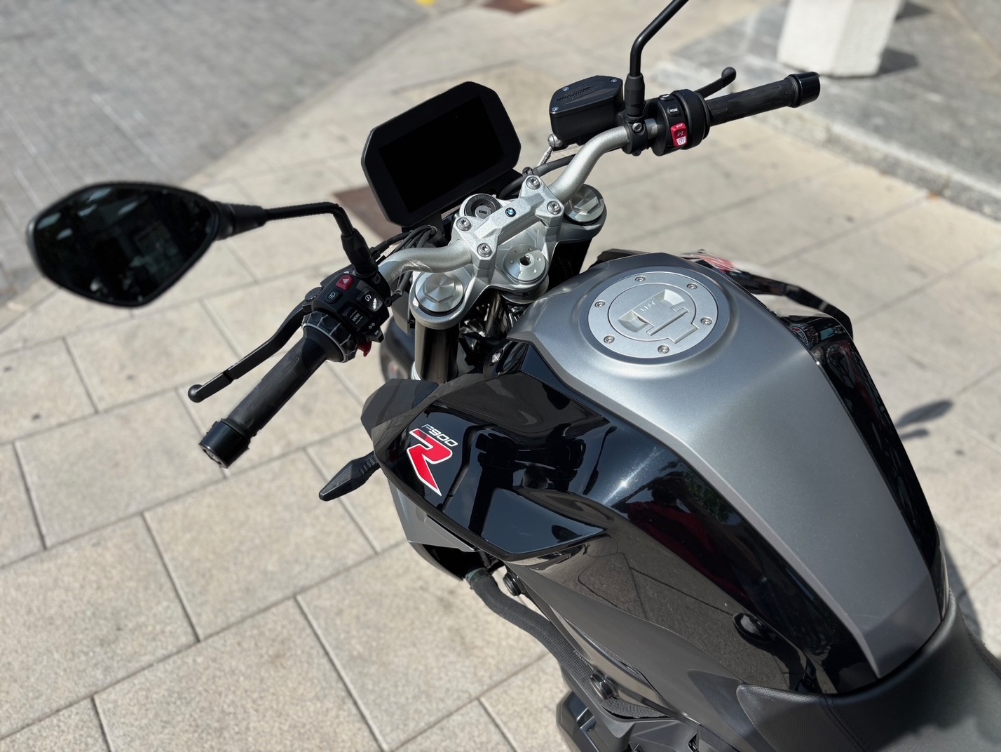BMW F 900 R A2 AÑO 2020 CON 16.171 KM.