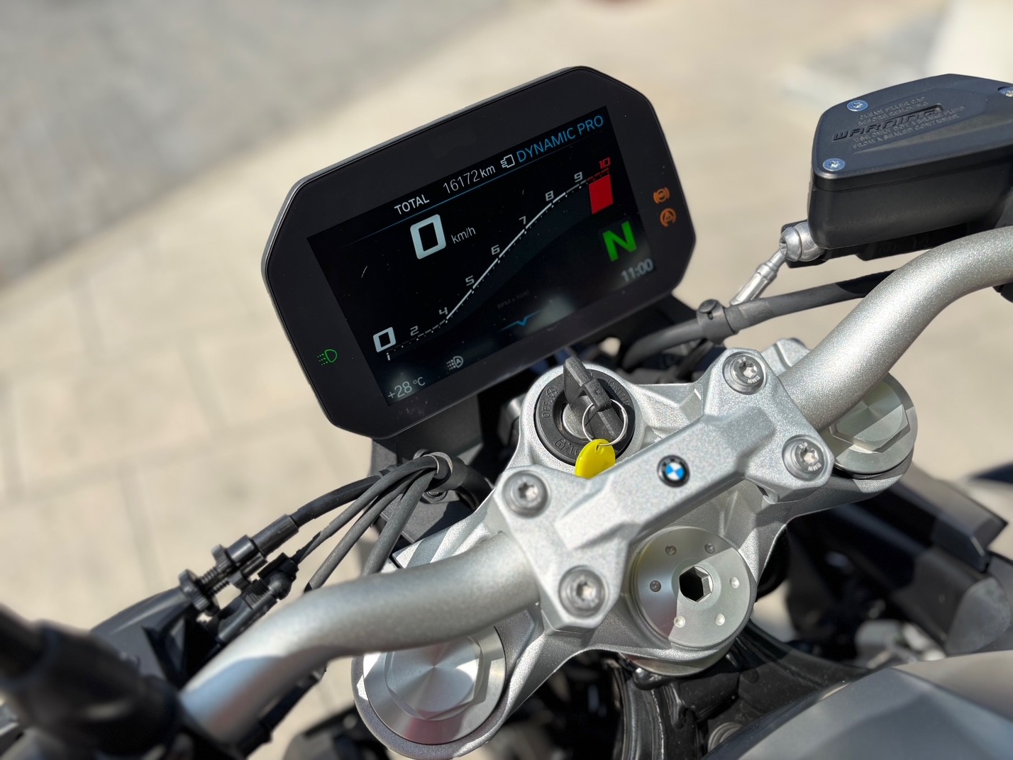 BMW F 900 R A2 AÑO 2020 CON 16.171 KM.