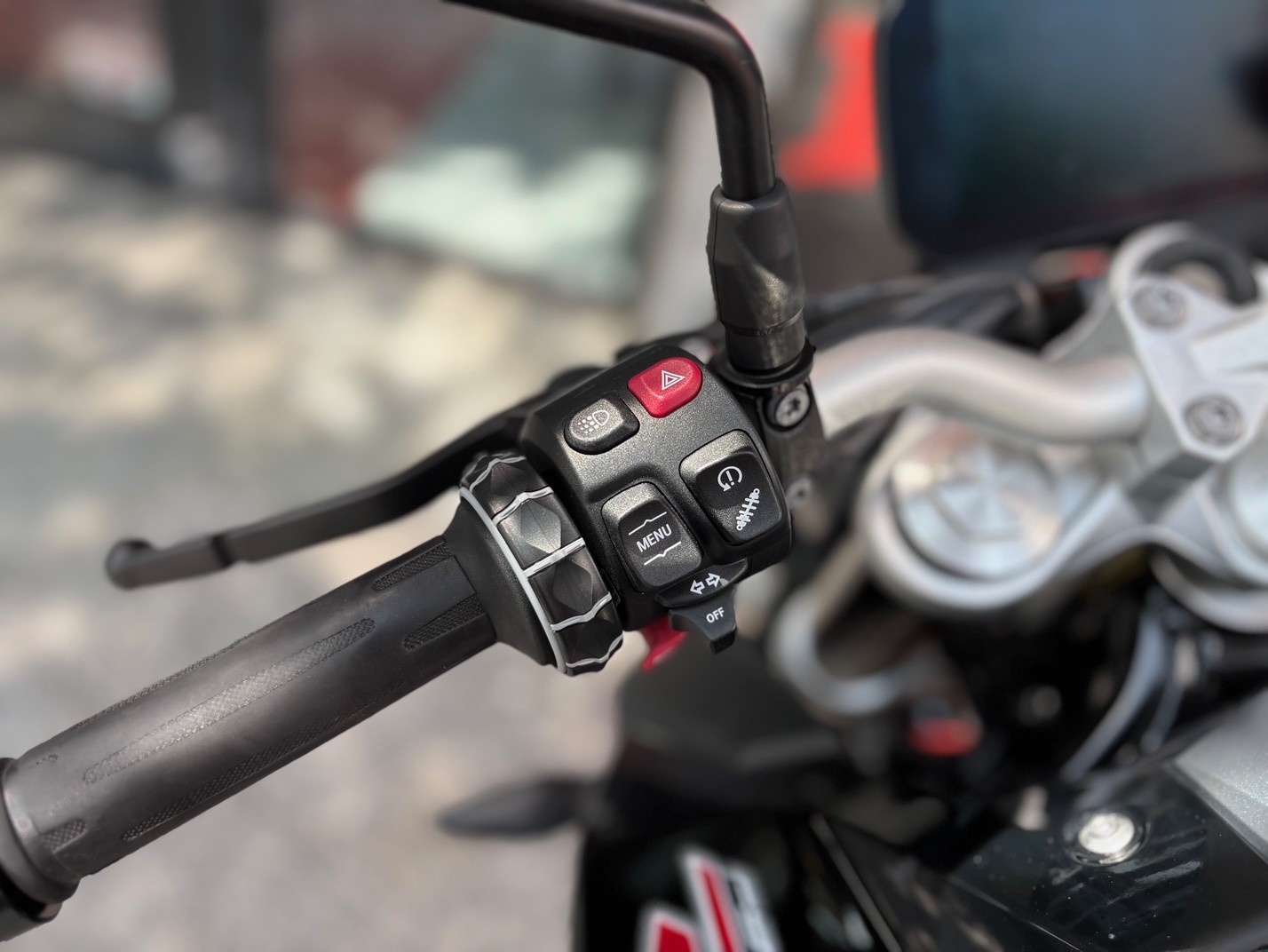 BMW F 900 R A2 AÑO 2020 CON 16.171 KM.