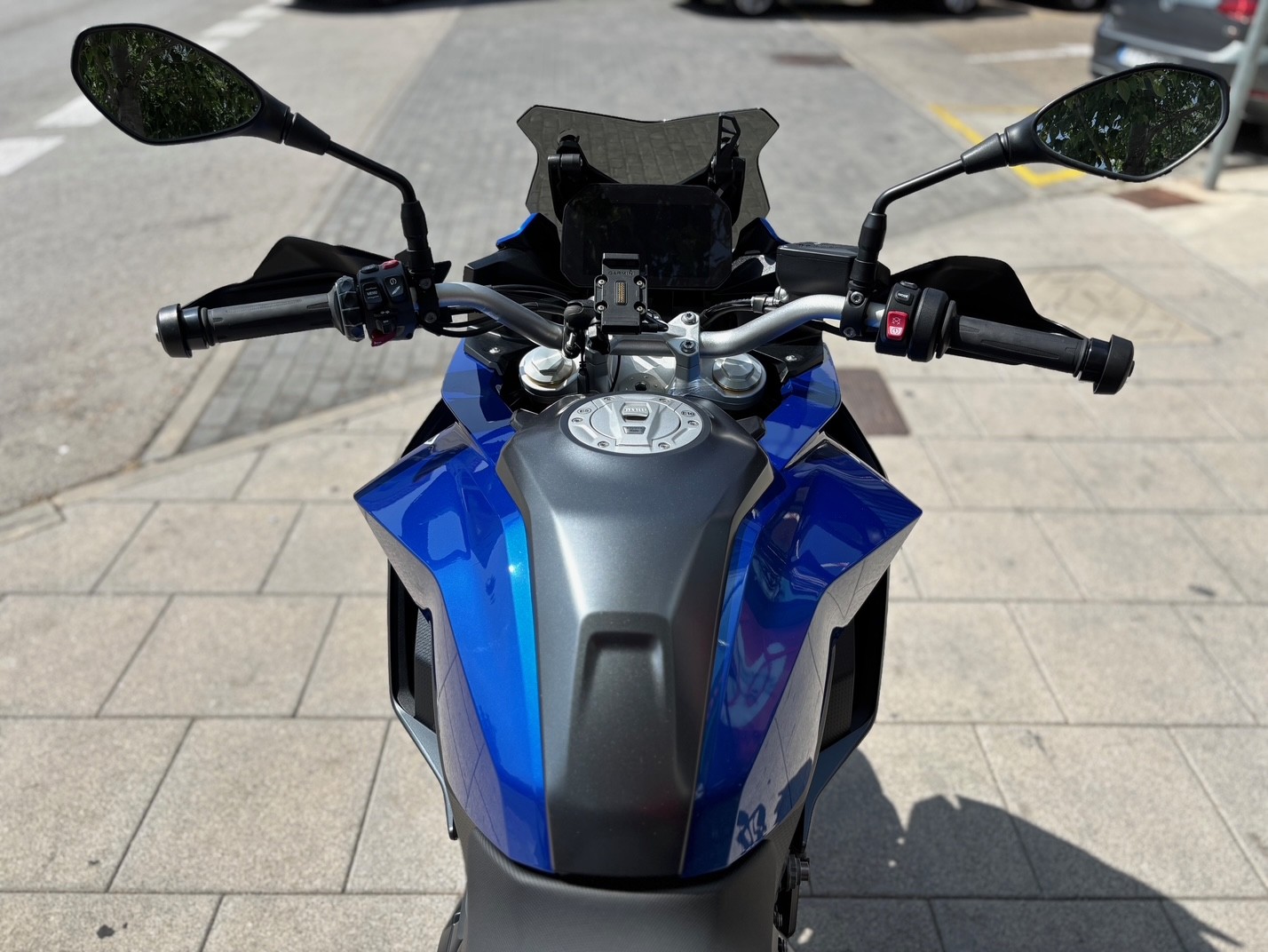 BMW F 900 XR AÑO 2023 CON 29.252 KM.