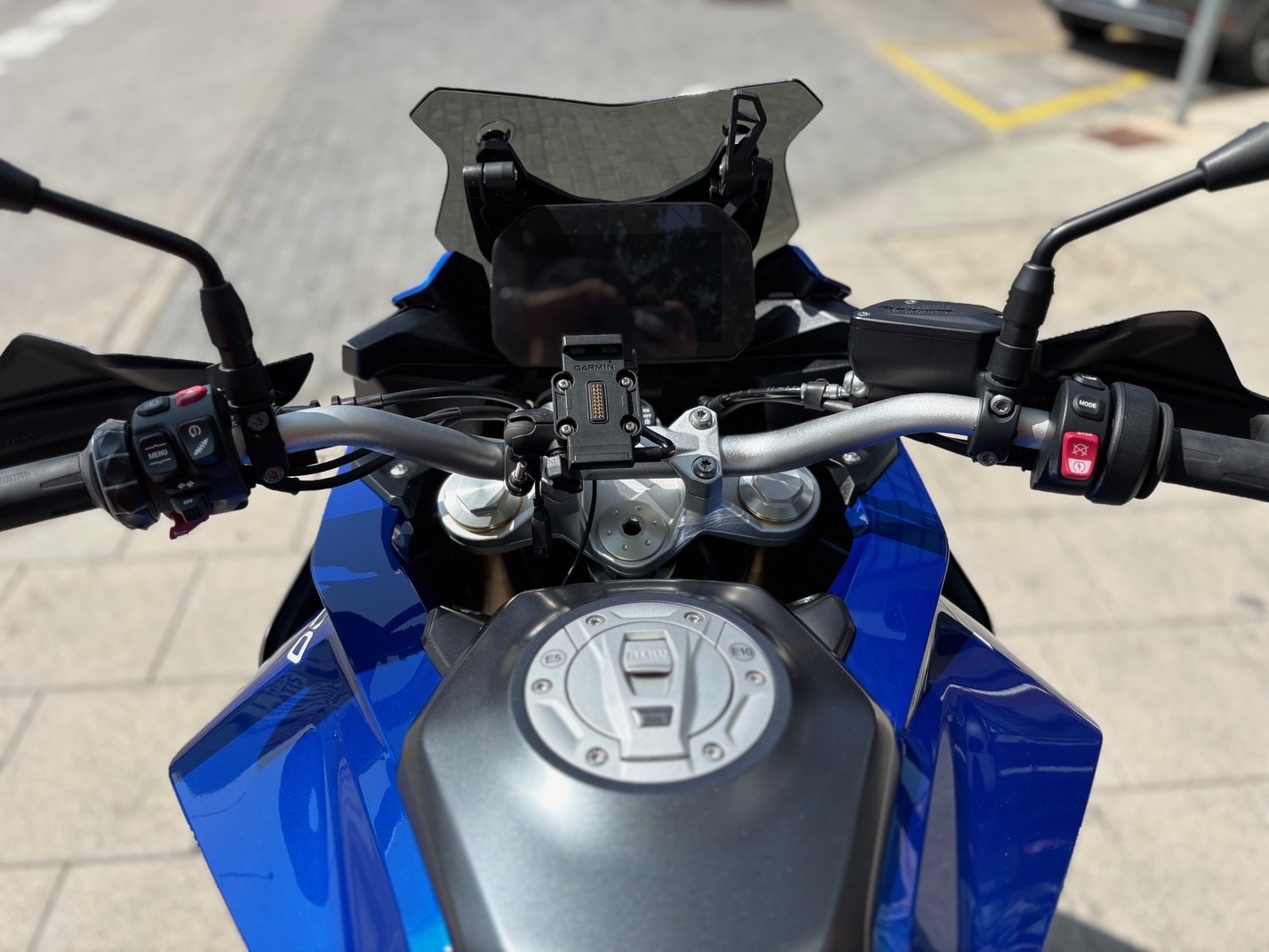 BMW F 900 XR AÑO 2023 CON 29.252 KM.