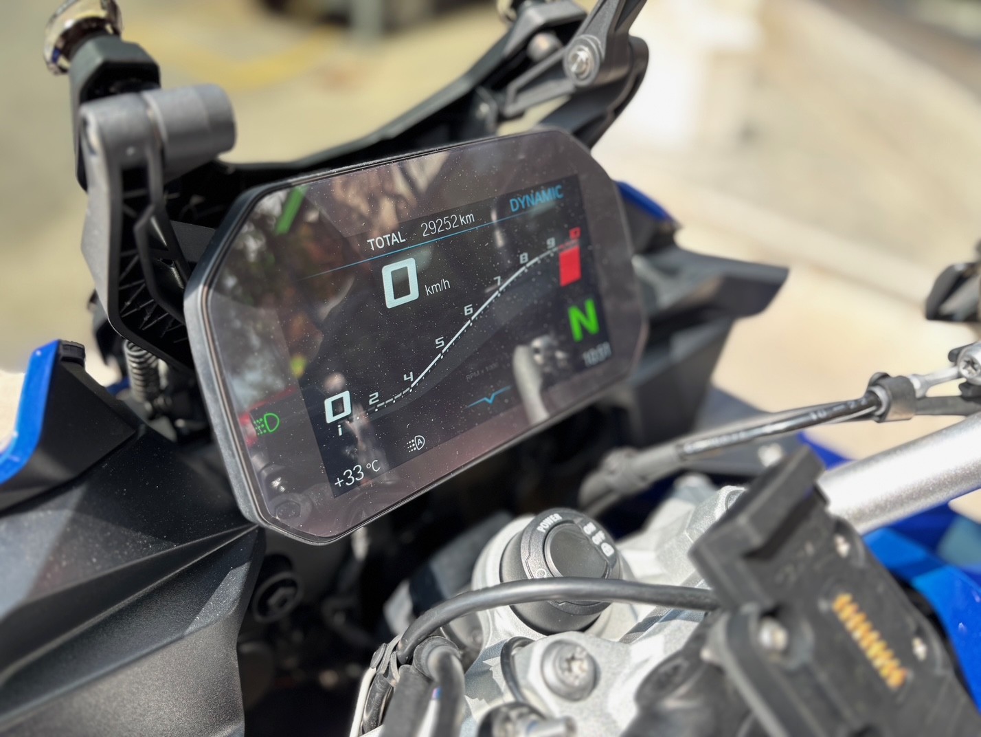BMW F 900 XR AÑO 2023 CON 29.252 KM.