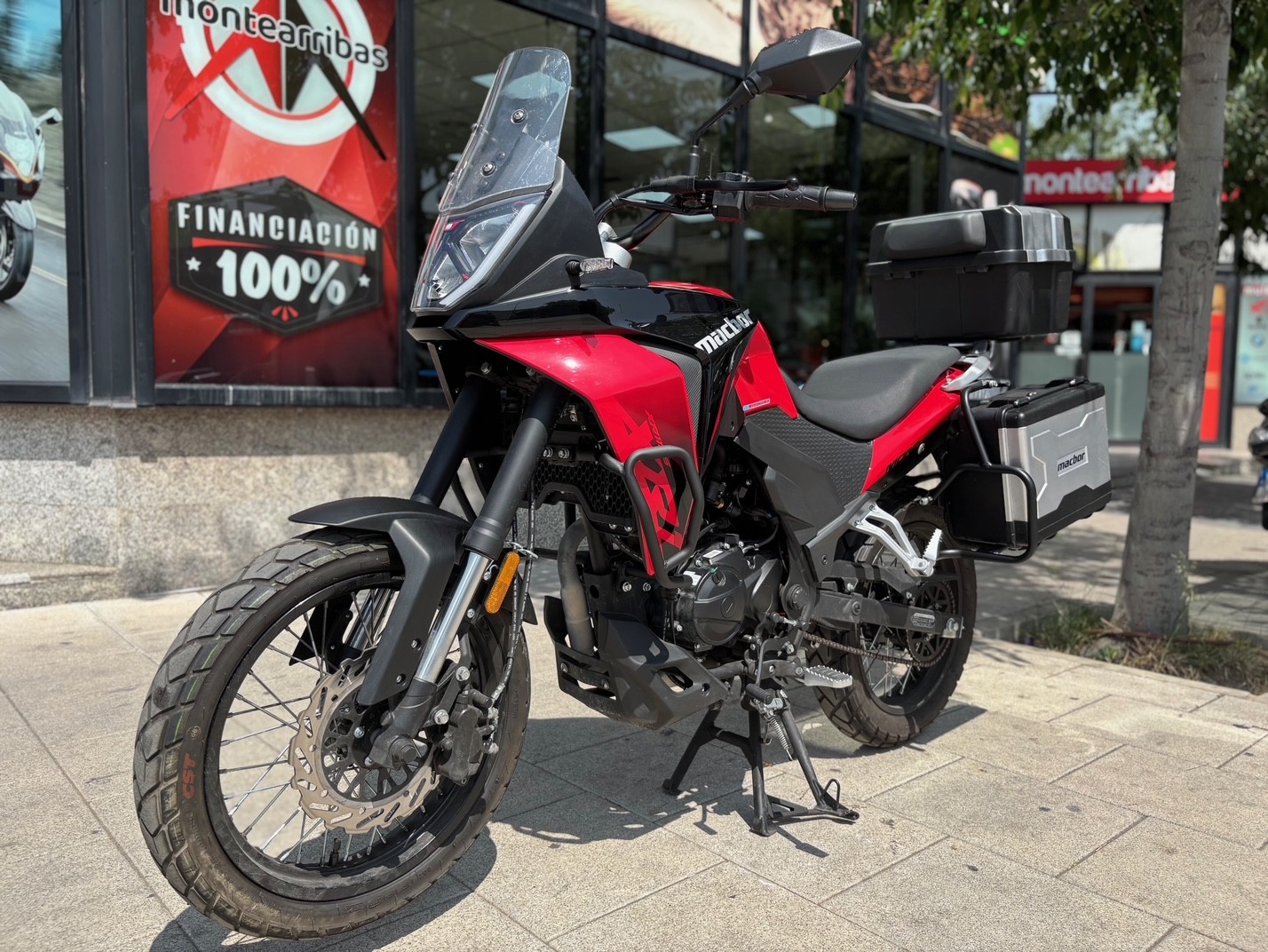 MACBOR MONTANA XR1 AÑO 2024 CON 4.414...