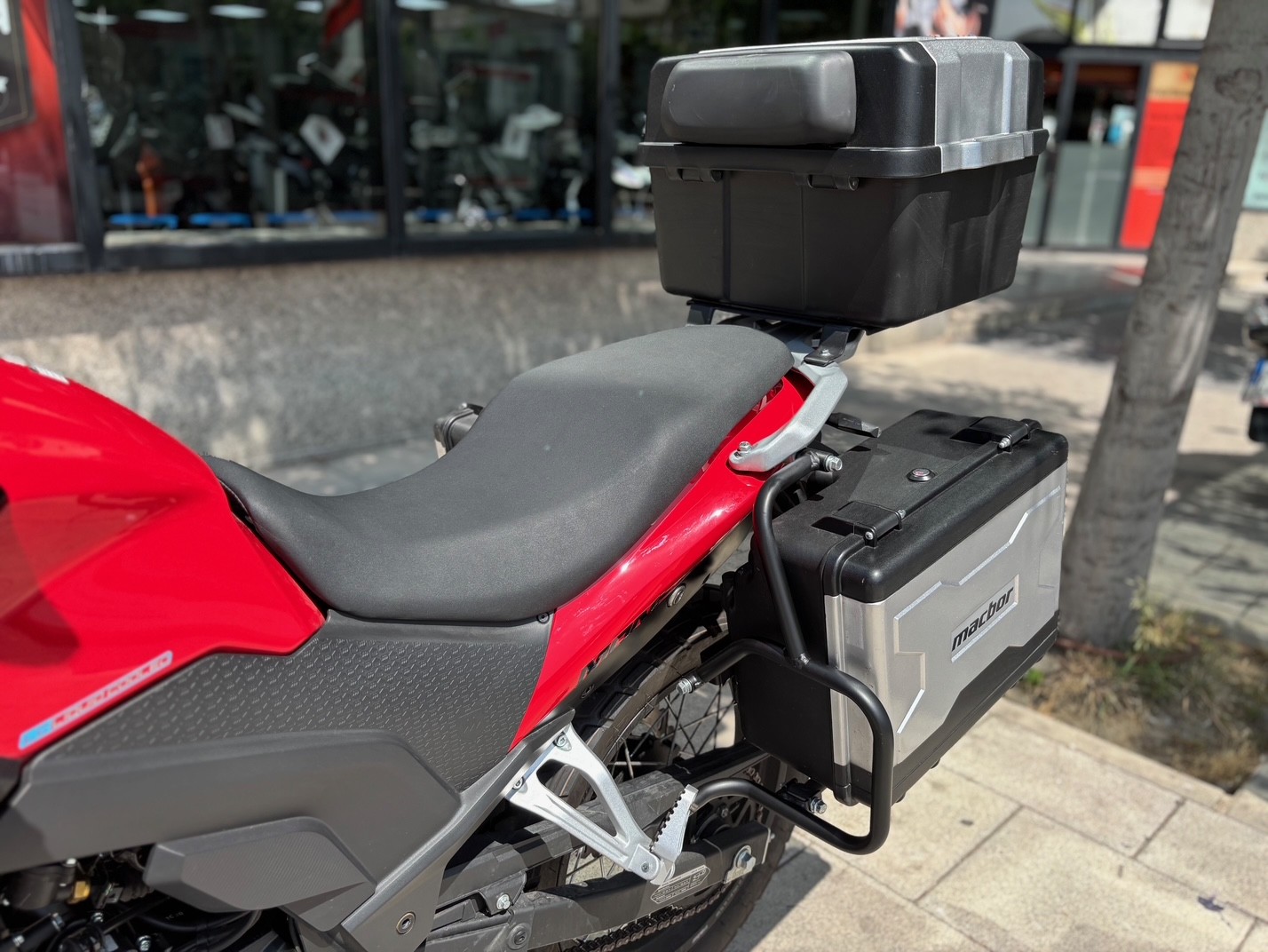 MACBOR MONTANA XR1 AÑO 2024 CON 4.414...