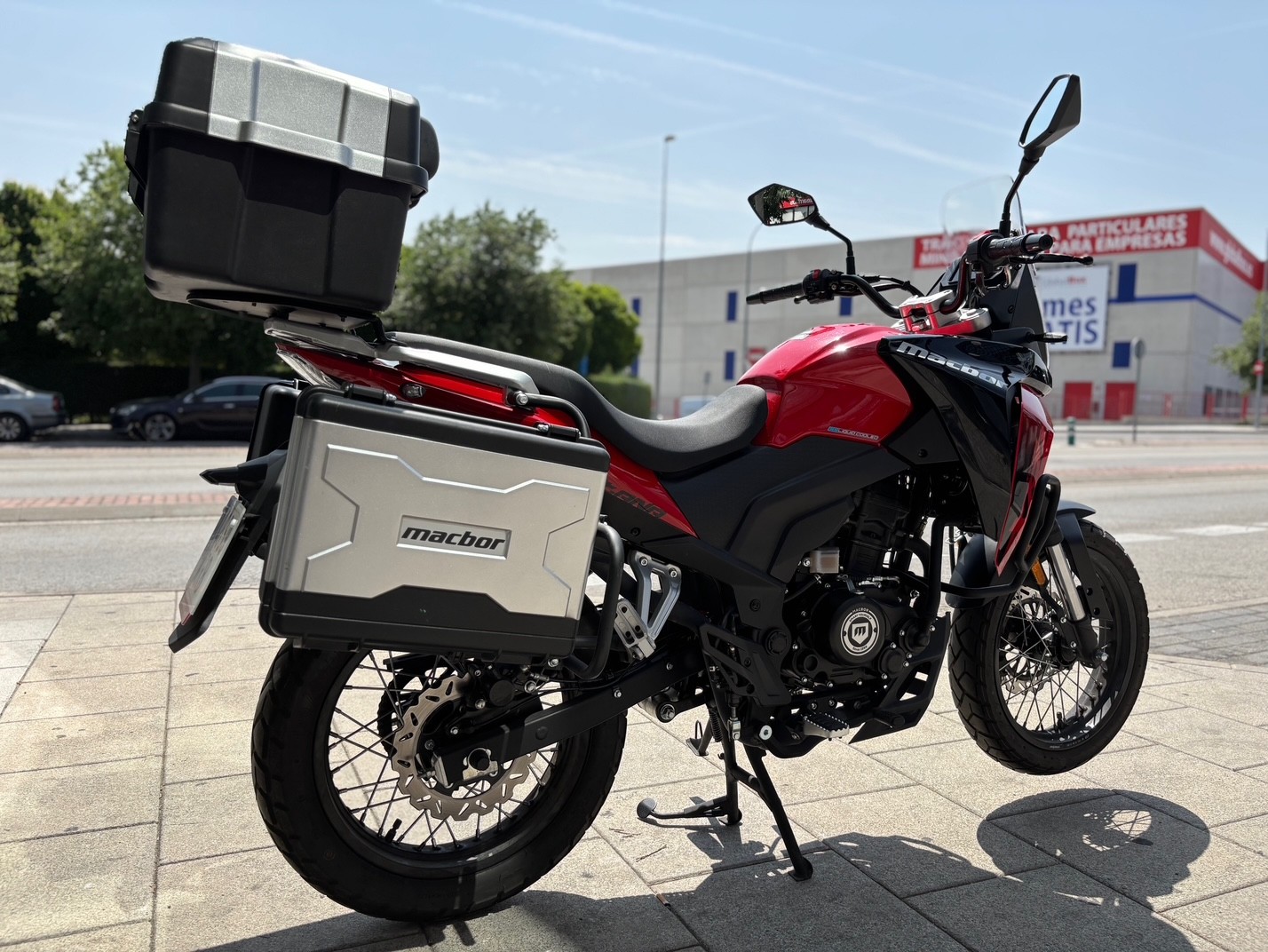 MACBOR MONTANA XR1 AÑO 2024 CON 4.414...
