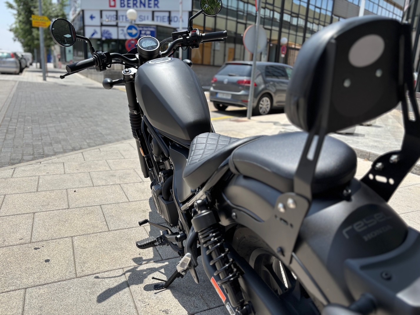 HONDA REBEL 500 EDICIÓN ESPECIAL SE...