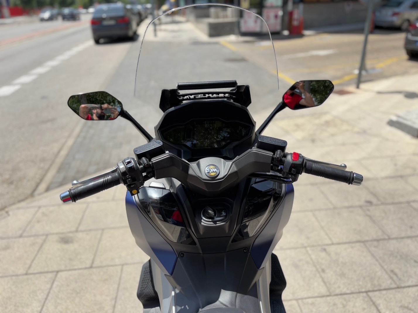 SYM MAXSYM TL 508 AÑO 2024 CON 4.391 KM.