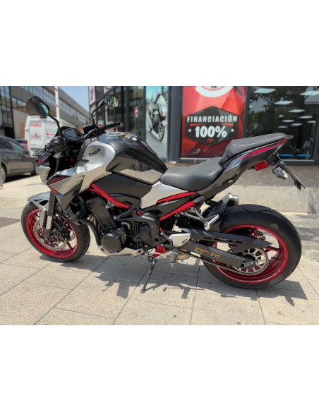 KAWASAKI Z 900 AÑO 2023 CON 1.395 KM.