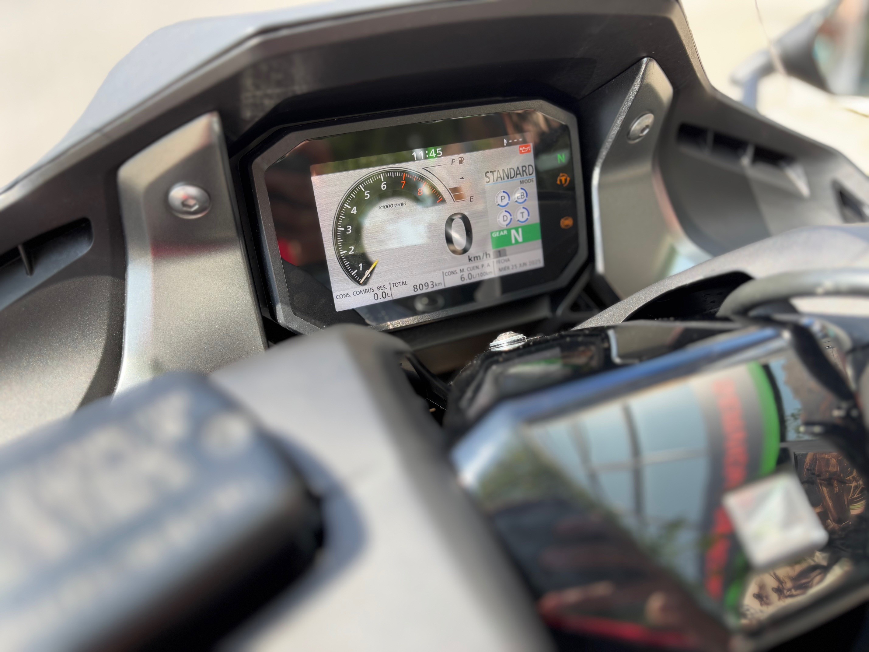 HONDA FORZA 750 AÑO 2023 CON 8.092 KM.