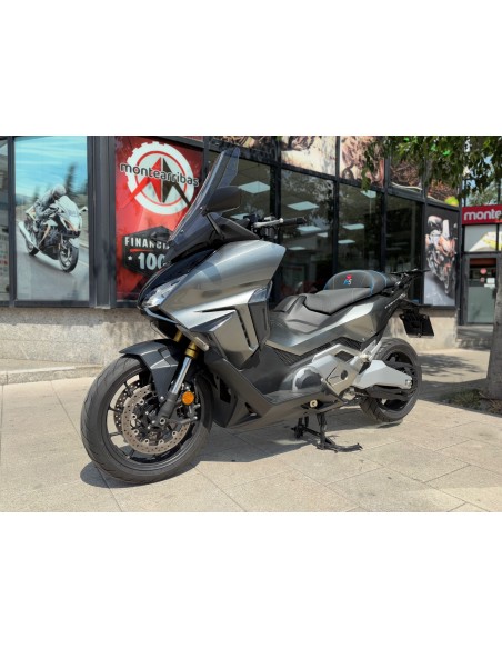 HONDA FORZA 750 AÑO 2023 CON 8.092 KM.
