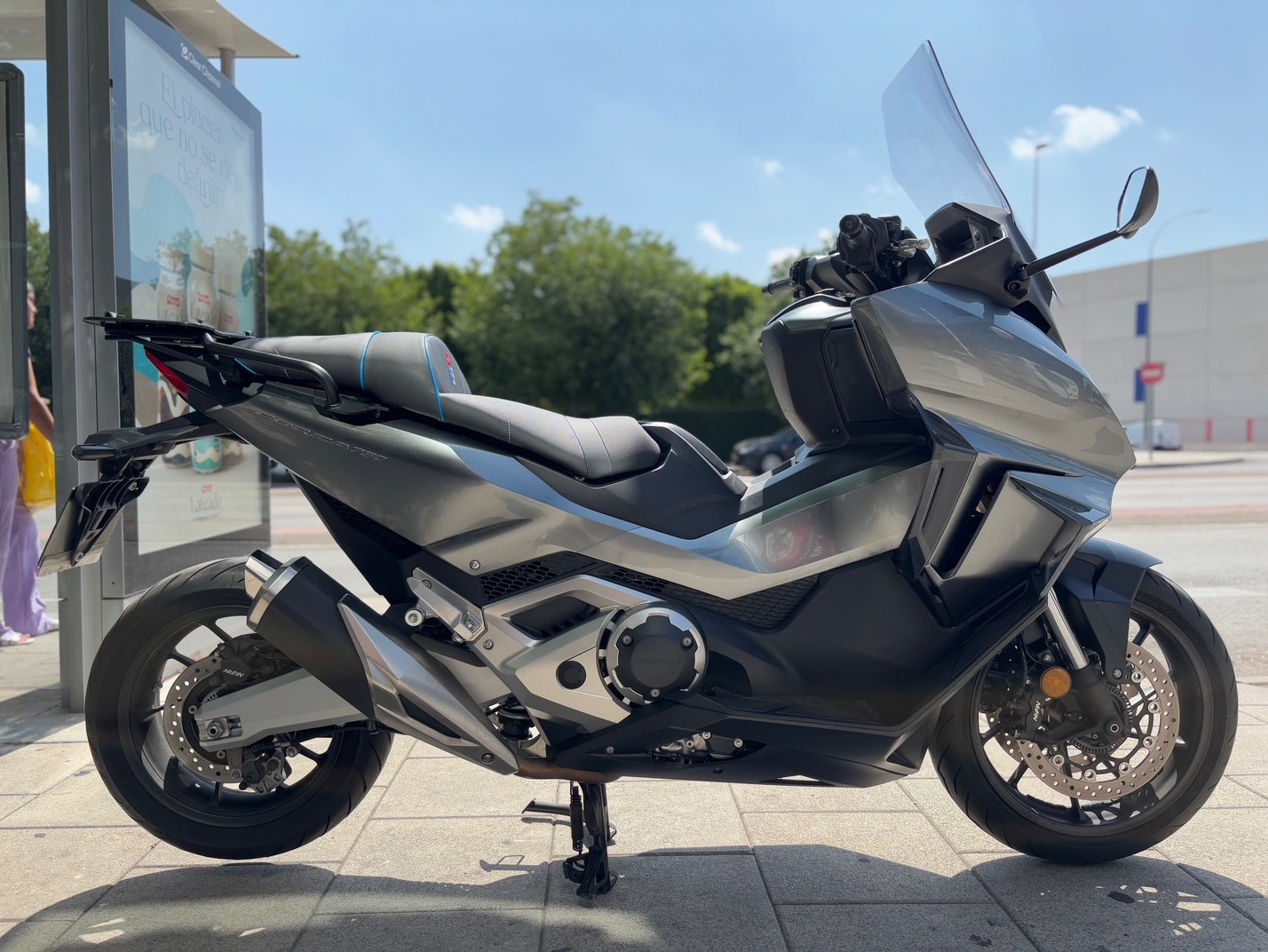 HONDA FORZA 750 AÑO 2023 CON 8.092 KM.