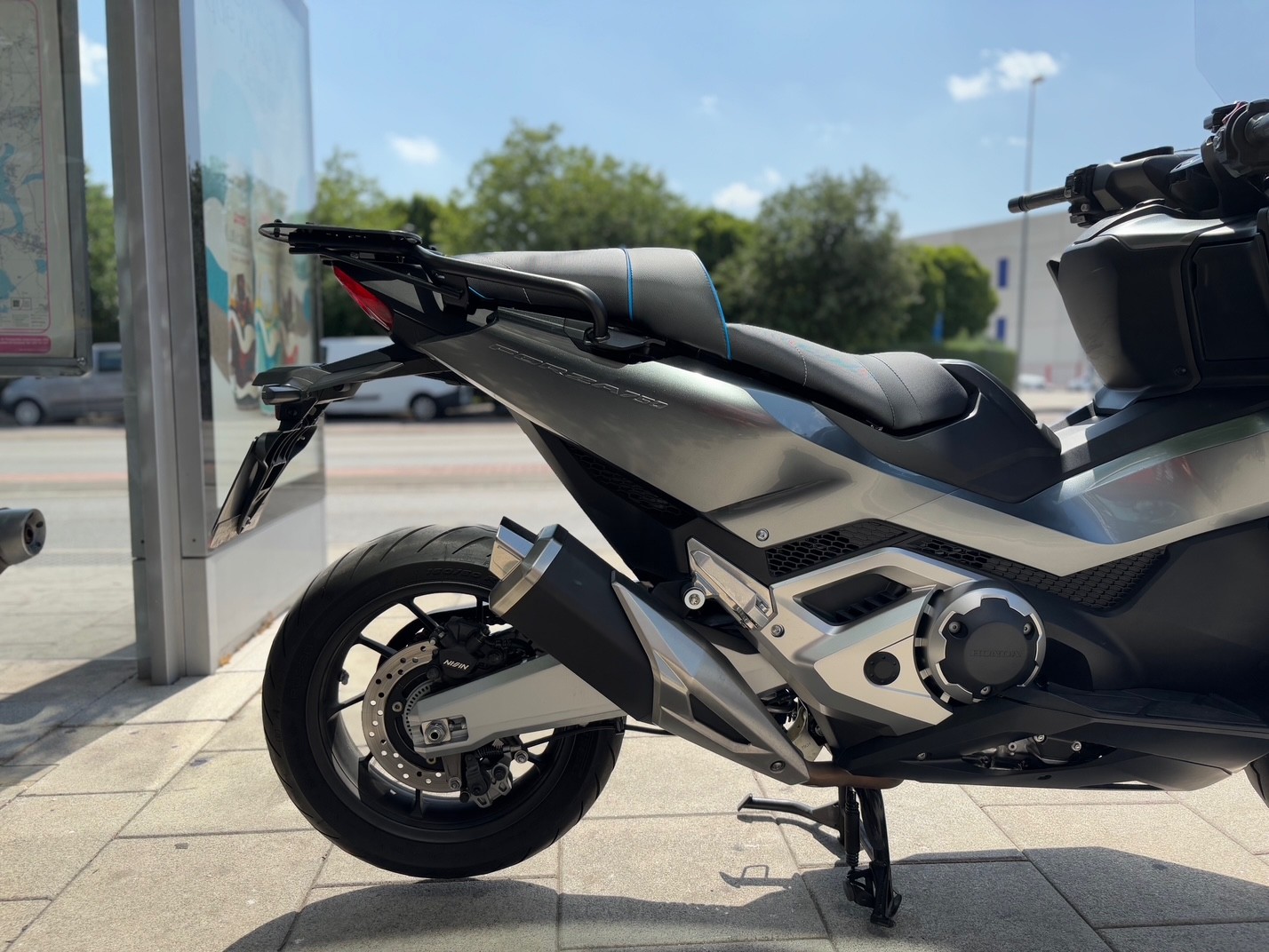 HONDA FORZA 750 AÑO 2023 CON 8.092 KM.