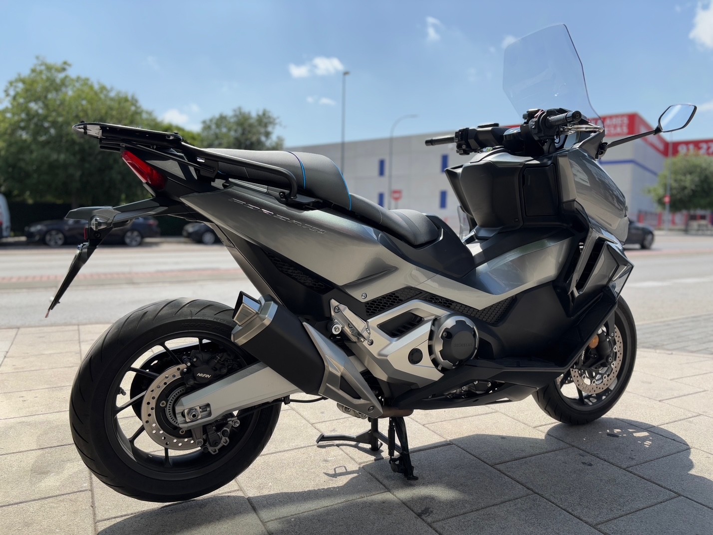 HONDA FORZA 750 AÑO 2023 CON 8.092 KM.