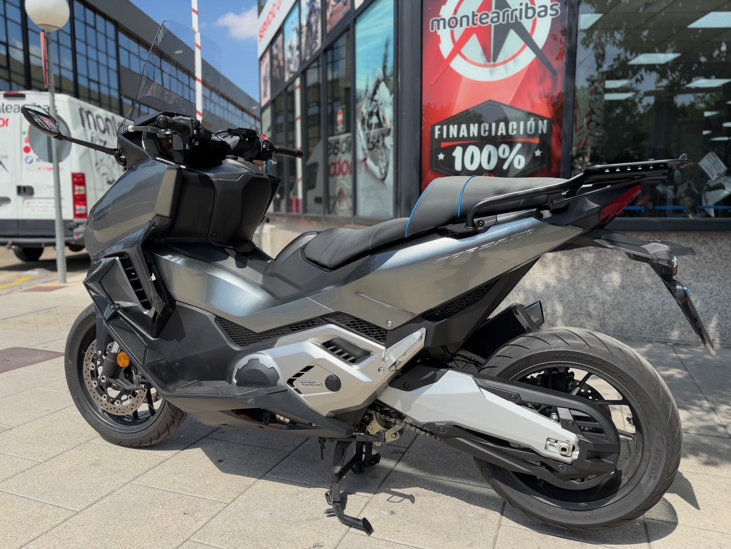 HONDA FORZA 750 AÑO 2023 CON 8.092 KM.