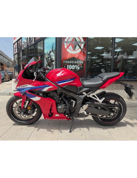 HONDA CBR 650 R E-CLUTCH AÑO 2024 CON 2.799 KM.