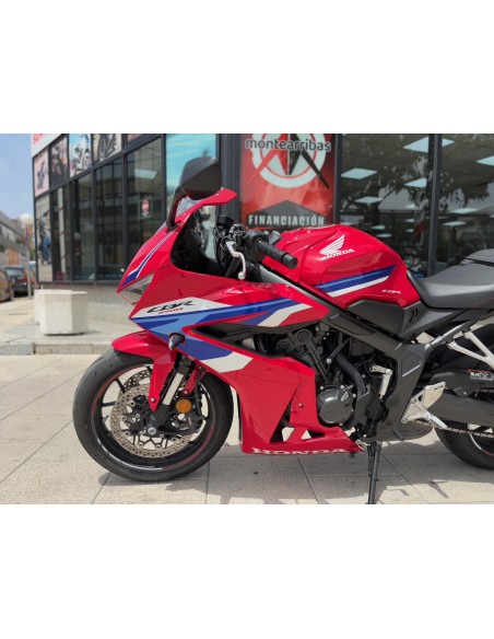 HONDA CBR 650 R E-CLUTCH AÑO 2024 CON 2.799 KM.