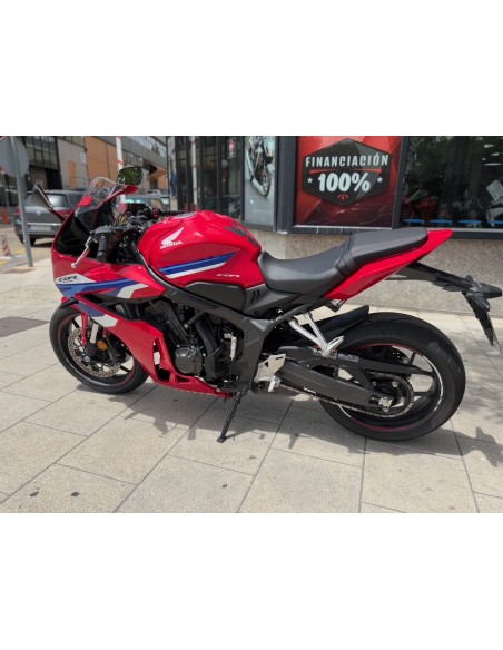 HONDA CBR 650 R E-CLUTCH AÑO 2024 CON 2.799 KM.