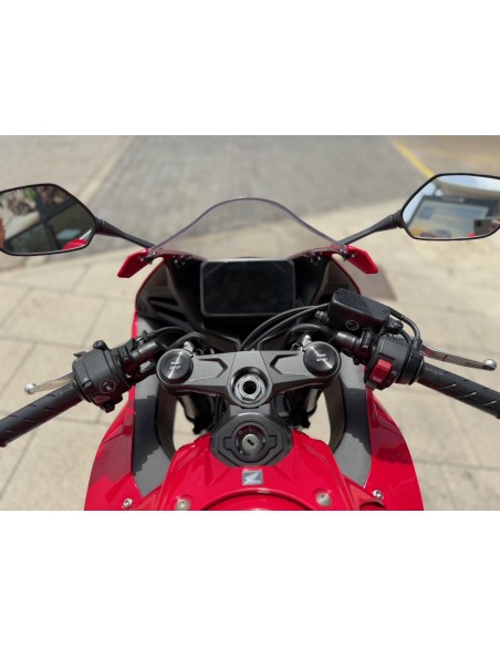 HONDA CBR 650 R E-CLUTCH AÑO 2024 CON 2.799 KM.