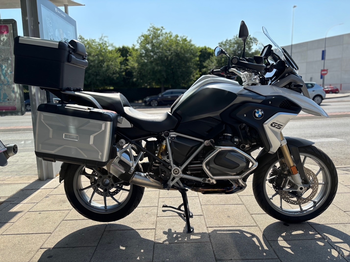 BMW R 1250 GS AÑO 2023 CON 51.356 KM.